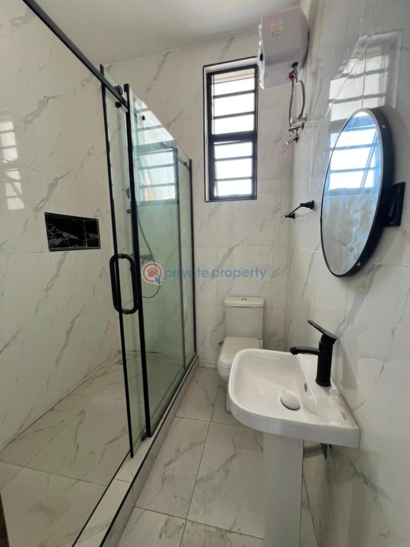 5 bedroom Semi detached Duplex For Sale Chevron Drive Lekki Lagos - 4