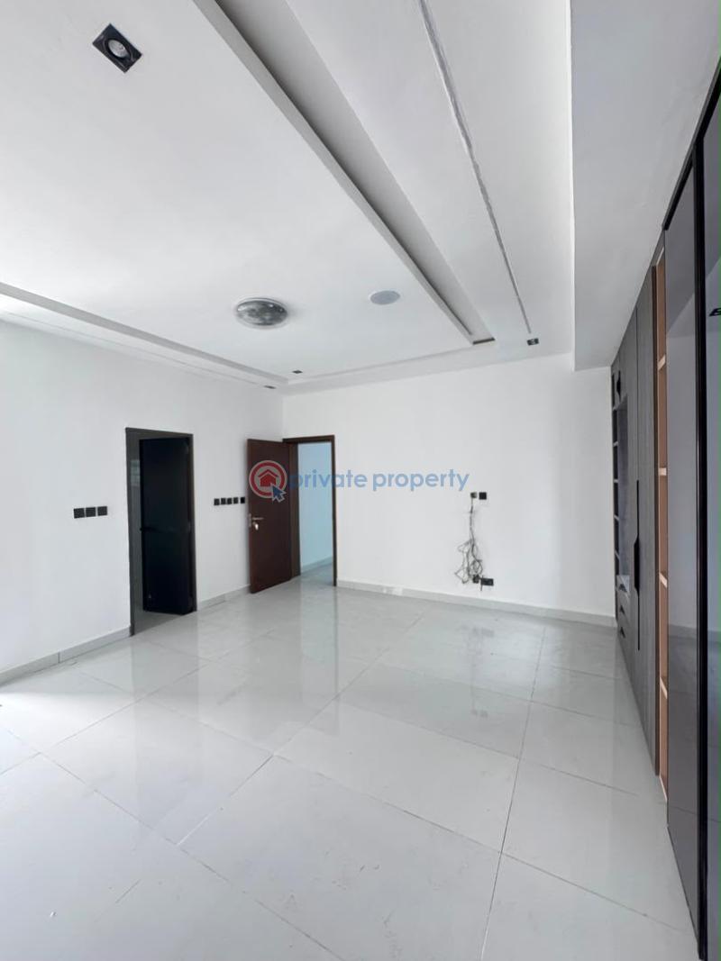 6 bedroom Duplex For Sale Surulere Lagos - 4