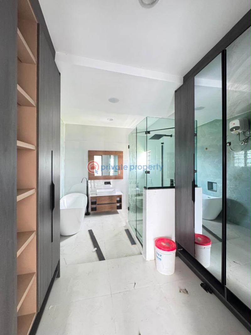 6 bedroom Duplex For Sale Surulere Lagos - 9