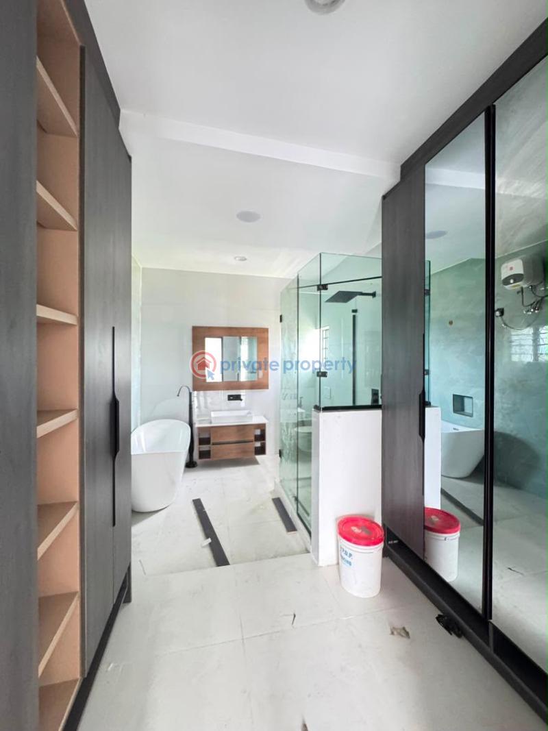 6 bedroom Duplex For Sale Surulere Lagos - 11
