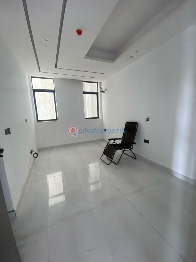 Stunning  built  2bedroom apartment with elevator - 7 2 bedroom Block Of Flats For Sale Lekki Phase 1 Lagos - 7