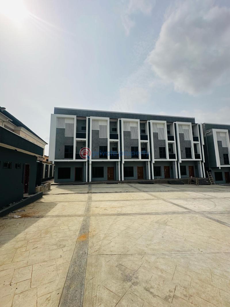 4 bedroom Terraced Duplex For Sale Magodo GRA Phase 2 Kosofe/Ikosi Lagos - 0