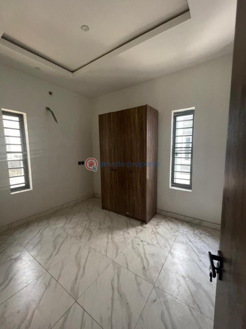 4 bedroom Detached Duplex For Sale Ochid Road Along Lekki Expressway Lagos - 4