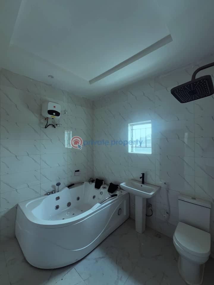 4 bedroom Detached Duplex For Sale Egbeda, Shagari Estate Ipaja Alimosho Lagos - 7