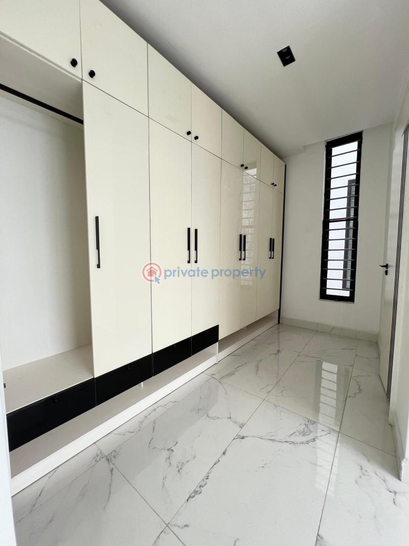 5 bedroom Detached Duplex For Sale Chevron Drive Lekki Lagos - 5