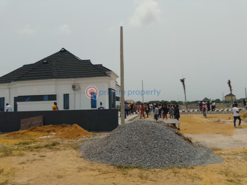 3 bedroom Bungalow For Sale Idera Scheme, Eleko*🏡🥁🏊‍♀️* Eleko Ibeju-Lekki Lagos - 3