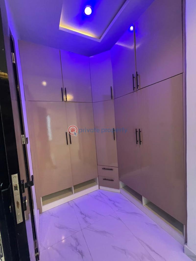 5 bedroom Detached Duplex For Sale Quality Fittings House Located At Megamound Ikota Lekki Lagos - 9