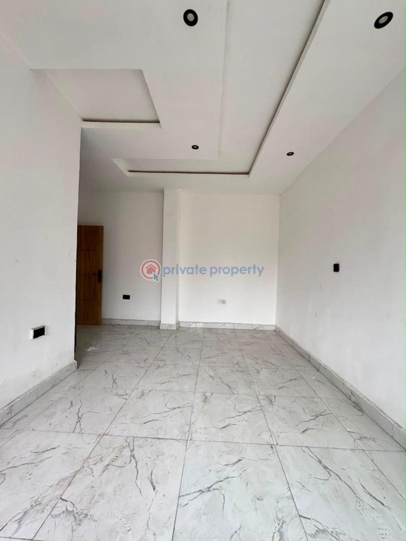 2 bedroom Block Of Flats For Sale Yaba Lagos - 11