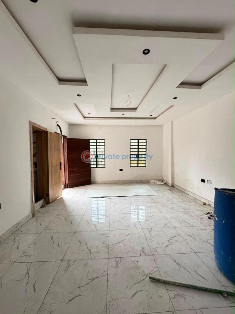 2 bedroom Block Of Flats For Sale Yaba Lagos - 2