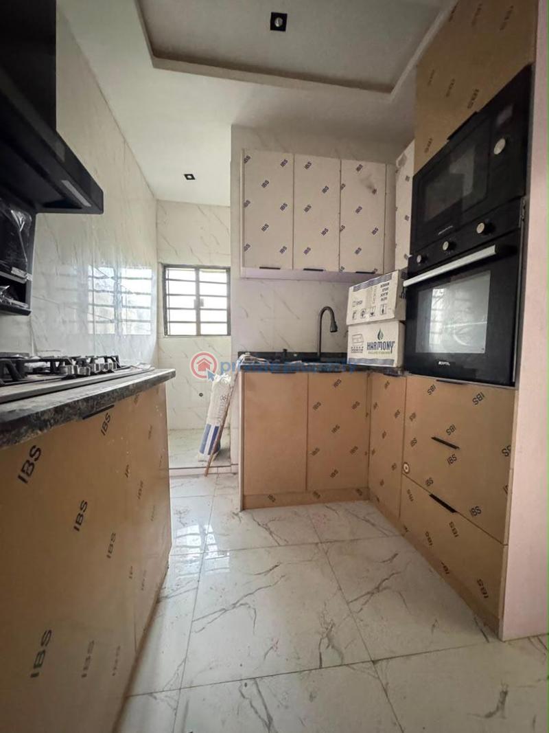 2 bedroom Block Of Flats For Sale Yaba Lagos - 6