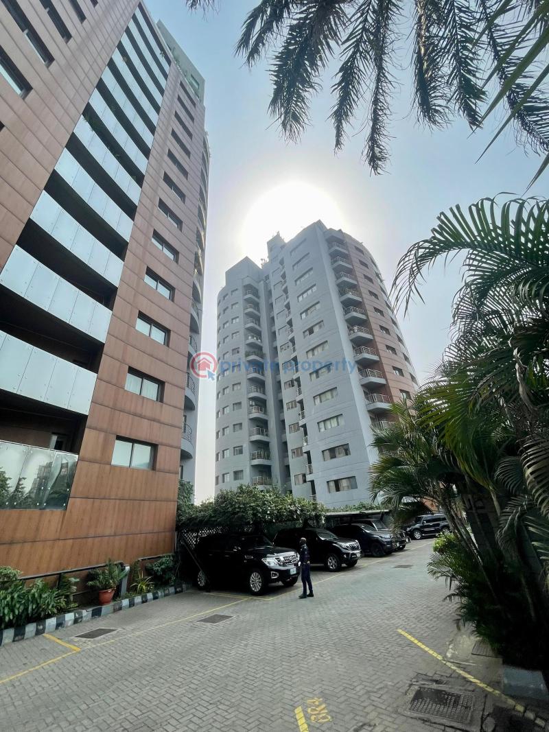 3 bedroom Block Of Flats For Rent Bourdillon Ikoyi Lagos - 0