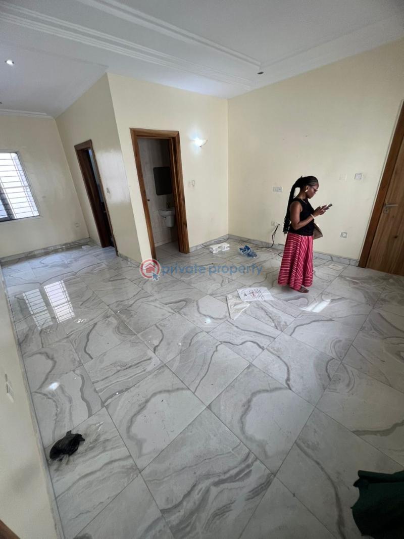 Super clean & spacious 2-bedroom serviced apartment (upstairs) - 1 2 bedroom Block Of Flats For Rent Lekki Phase 1 Lagos - 1