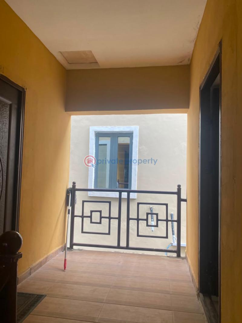 1 bedroom Mini Flat For Rent Opposite Lagos Gardens Phase 2 By Jericho Villa Junction Abraham Adesanya Ajah Lagos - 4