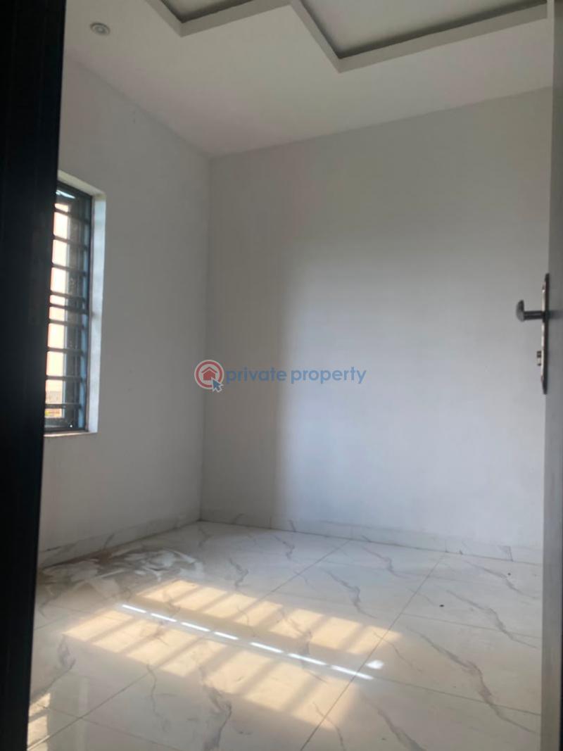 1 bedroom Mini Flat For Rent Opposite Lagos Gardens Phase 2 By Jericho Villa Junction Abraham Adesanya Ajah Lagos - 5