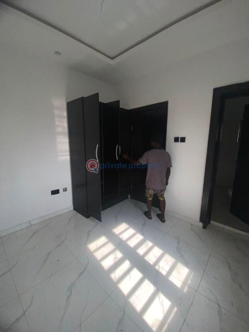 1 bedroom Mini Flat For Rent Opposite Lagos Gardens Phase 2 By Jericho Villa Junction Abraham Adesanya Ajah Lagos - 3