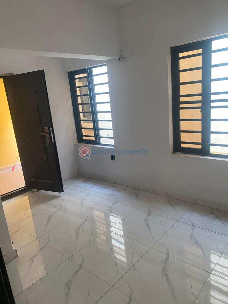 1 bedroom Mini Flat For Rent Opposite Lagos Gardens Phase 2 By Jericho Villa Junction Abraham Adesanya Ajah Lagos - 10