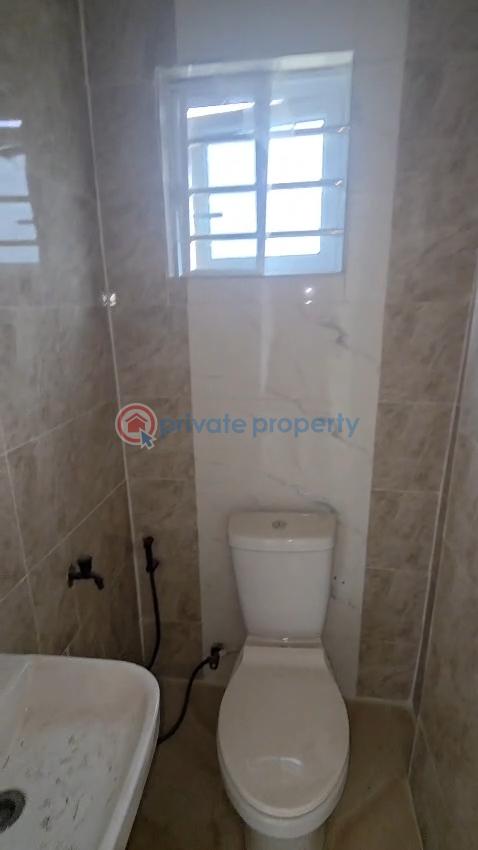 1 bedroom Mini Flat For Rent Iwaya Yaba Lagos - 7