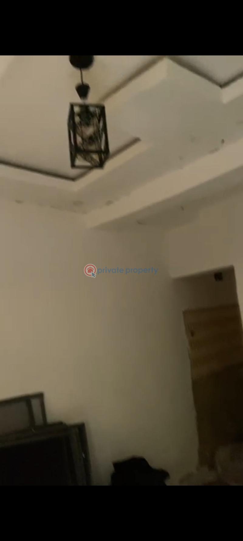 1 bedroom Mini Flat For Rent Omoyele Street Alagomeji Yaba Alagomeji Yaba Lagos - 1