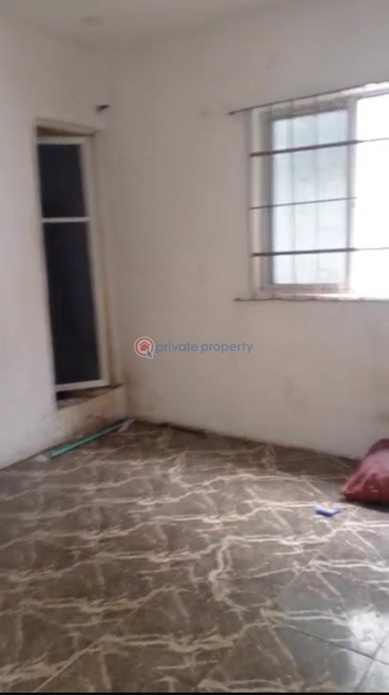 Self Contain For Rent Onike Yaba Lagos - 0