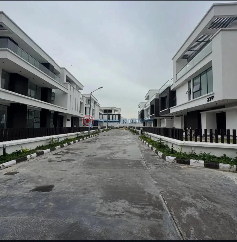 5 bedroom Detached Duplex For Sale Osapa London Lekki Lagos - 2
