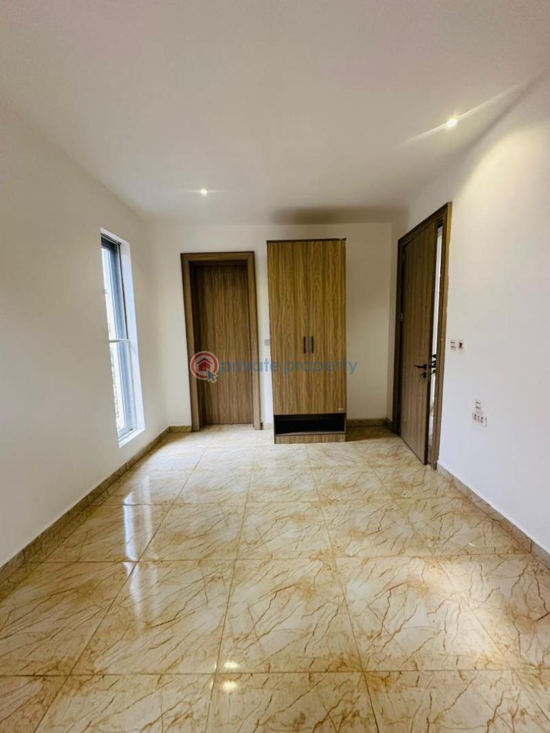 2 bedroom Block Of Flats For Sale Surulere Lagos - 2