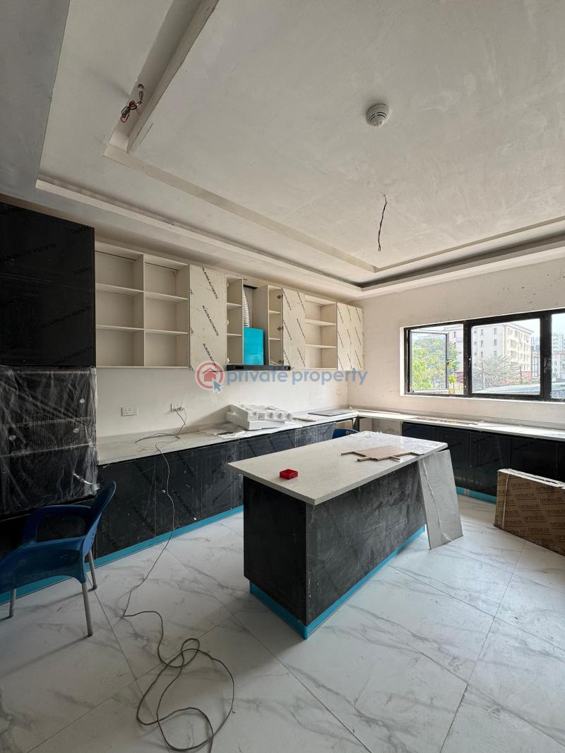 4 bedroom Semi detached Duplex For Sale Estate Ikoyi Lagos - 3