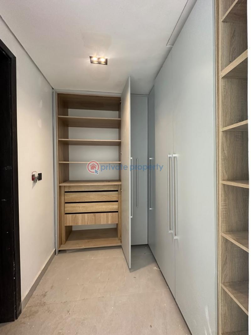 4 bedroom Shared Apartment For Sale Banana Island Ikoyi Lagos - 13