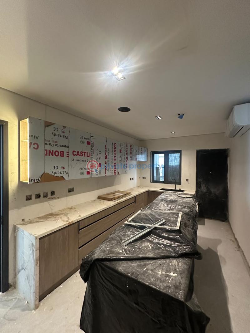 4 bedroom Shared Apartment For Sale Banana Island Ikoyi Lagos - 8