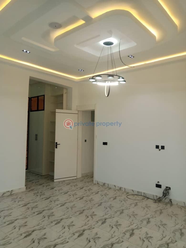 Super smart 5 bedroom detached duplex with olympic  size of swimming pool for sale - 5 5 bedroom Duplex For Sale Ajah Lagos - 5