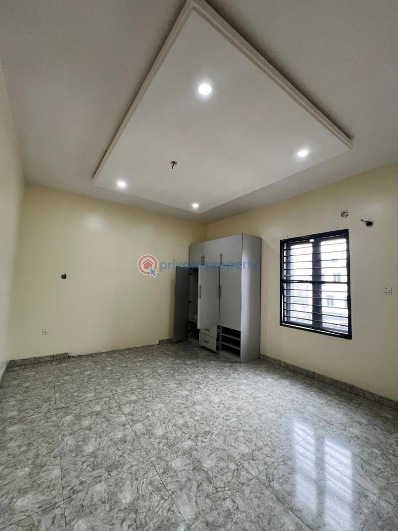2 bedroom Block Of Flats For Rent Ikate Elegushi Lekki Lagos - 1