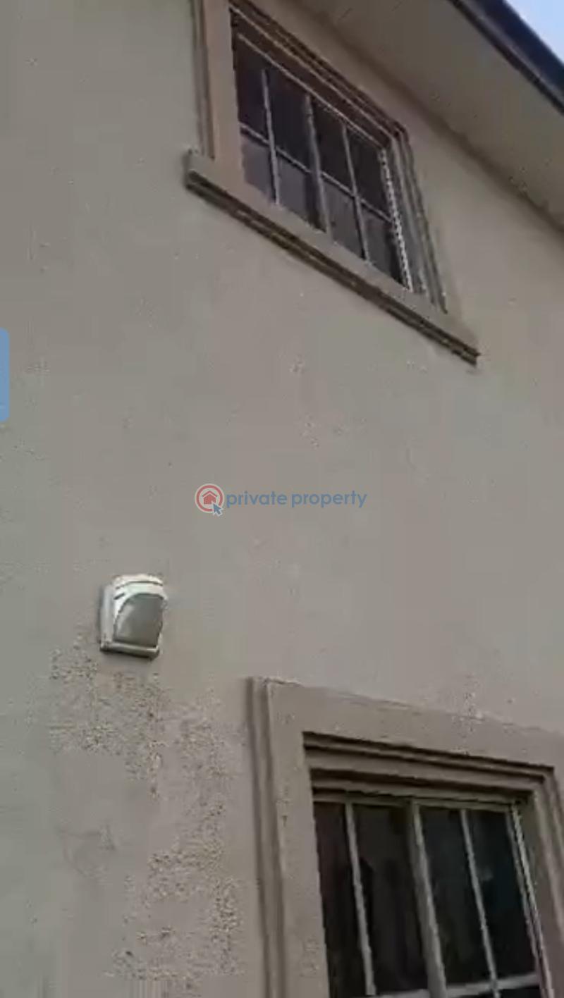 Duplex For Sale 2nd Ugbor/trinity Axis Benin Edo - 6