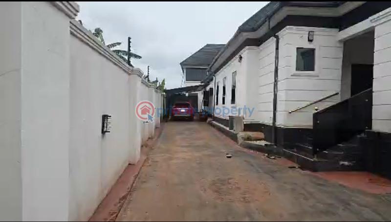 Bungalow For Sale Iguomo, Agbor Road Before The Bypass. Not Far From Tarred Road.* Benin Edo - 1