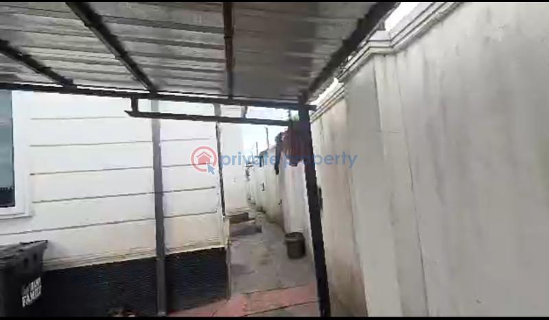Bungalow For Sale Iguomo, Agbor Road Before The Bypass. Not Far From Tarred Road.* Benin Edo - 3