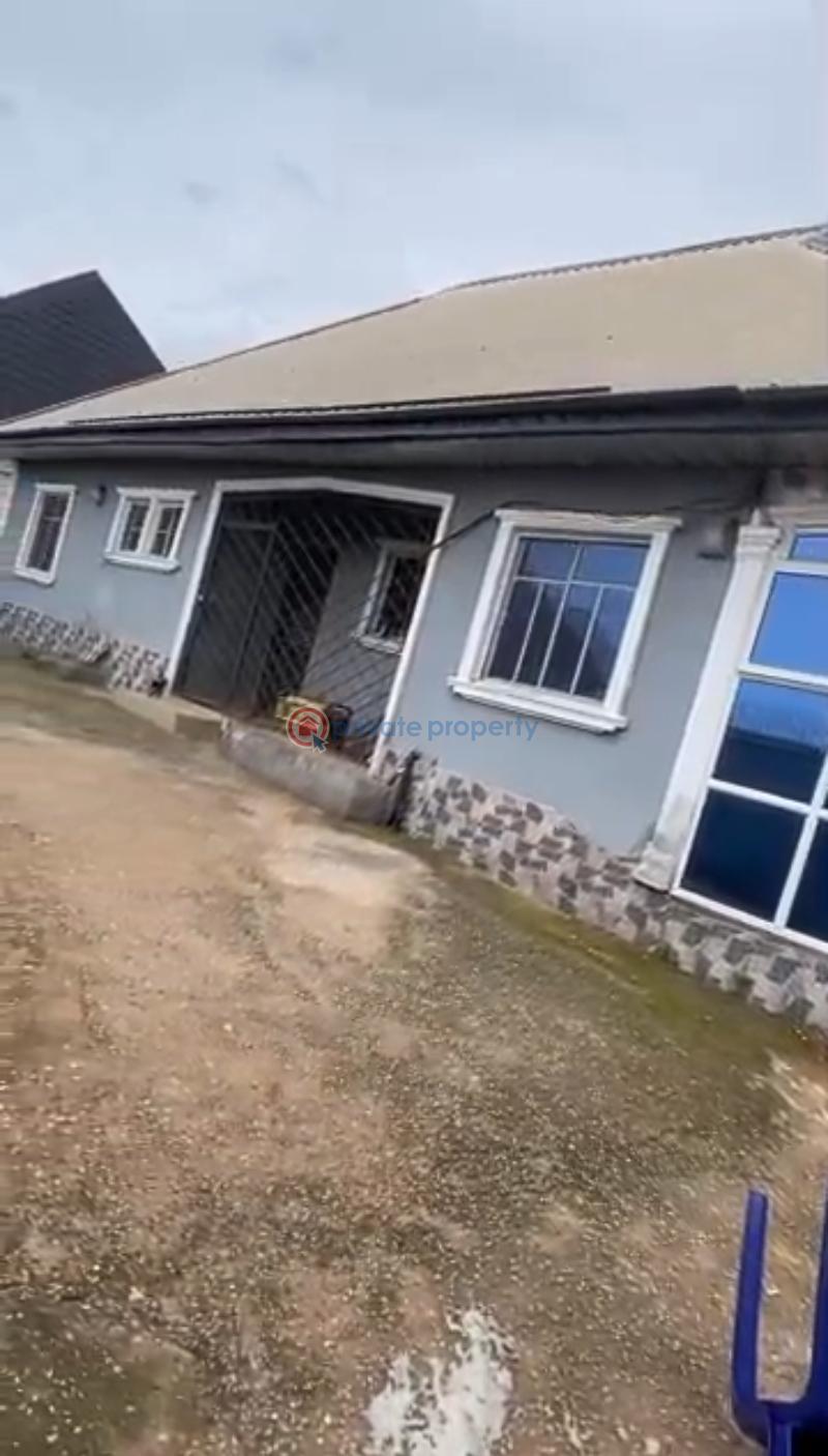 Bungalow For Sale Okhun Community, Opposite 7up Bottling Company, Benin Lagos Road. Very Close To The Road.* Benin Edo - 1