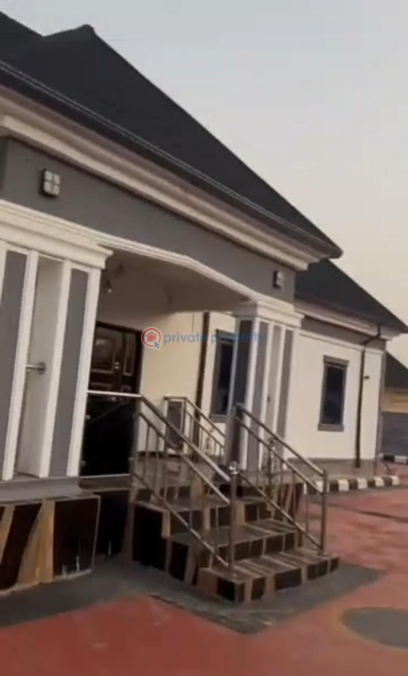 Bungalow For Sale Iyowa Community, Benin Akure Road.* Benin Edo - 0