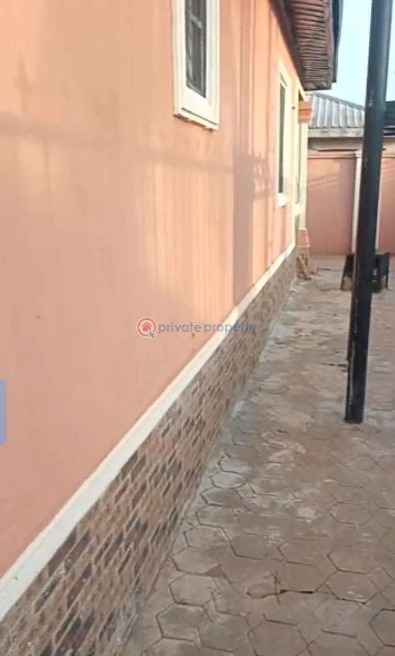 Self Contain For Sale Okabere Community Benin Edo - 6