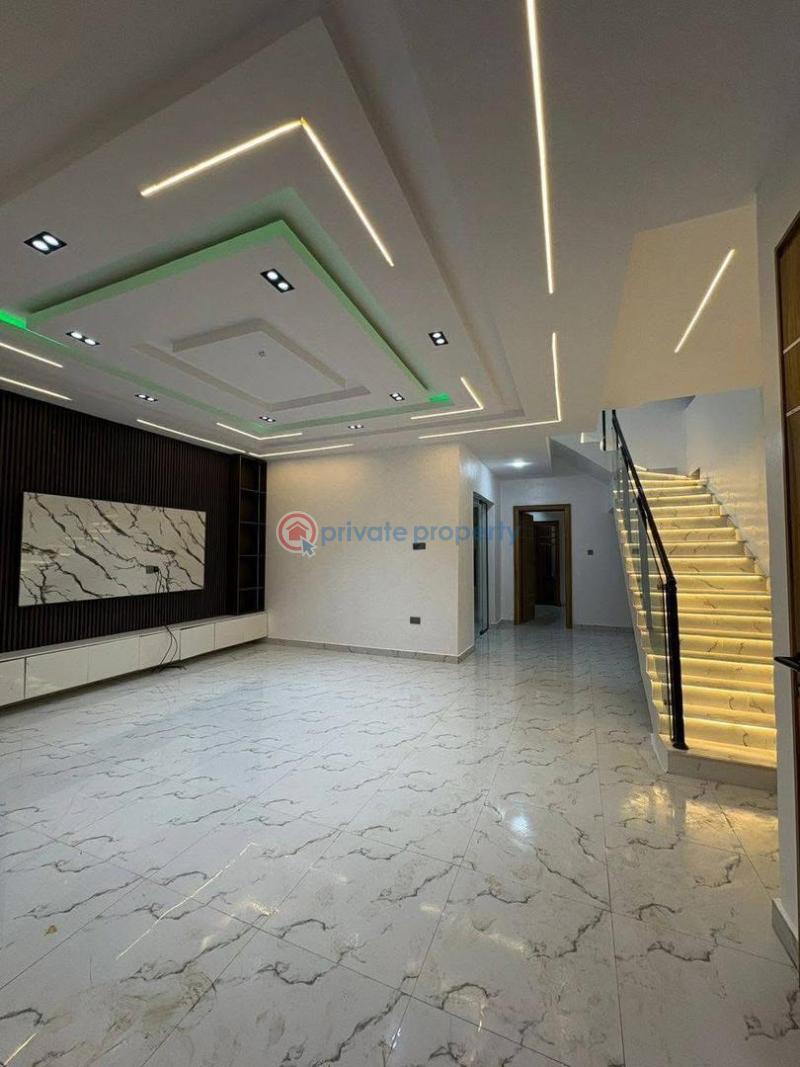 4 bedroom Detached Duplex For Sale Estate, Fagba Side Of Ifako Ogba Ifako-ogba Lagos - 10