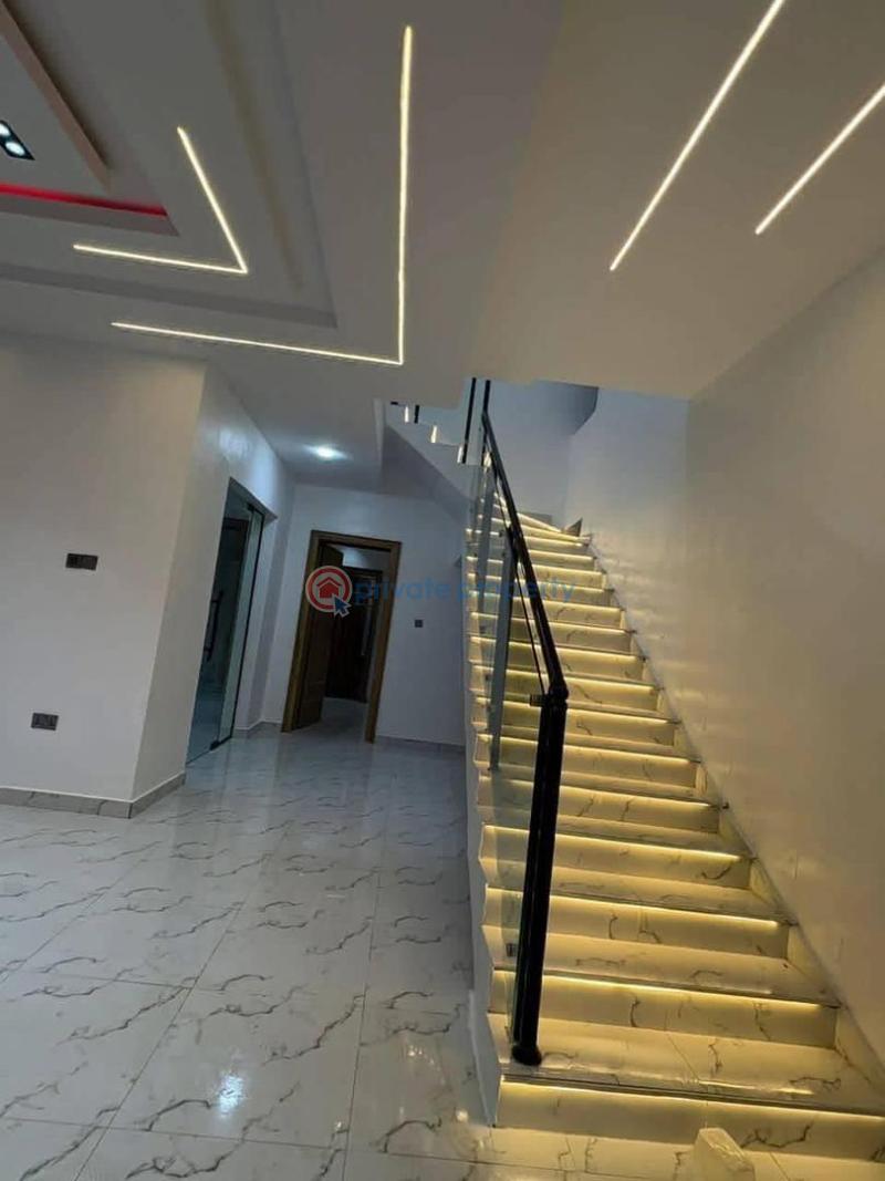 4 bedroom Detached Duplex For Sale Estate, Fagba Side Of Ifako Ogba Ifako-ogba Lagos - 2