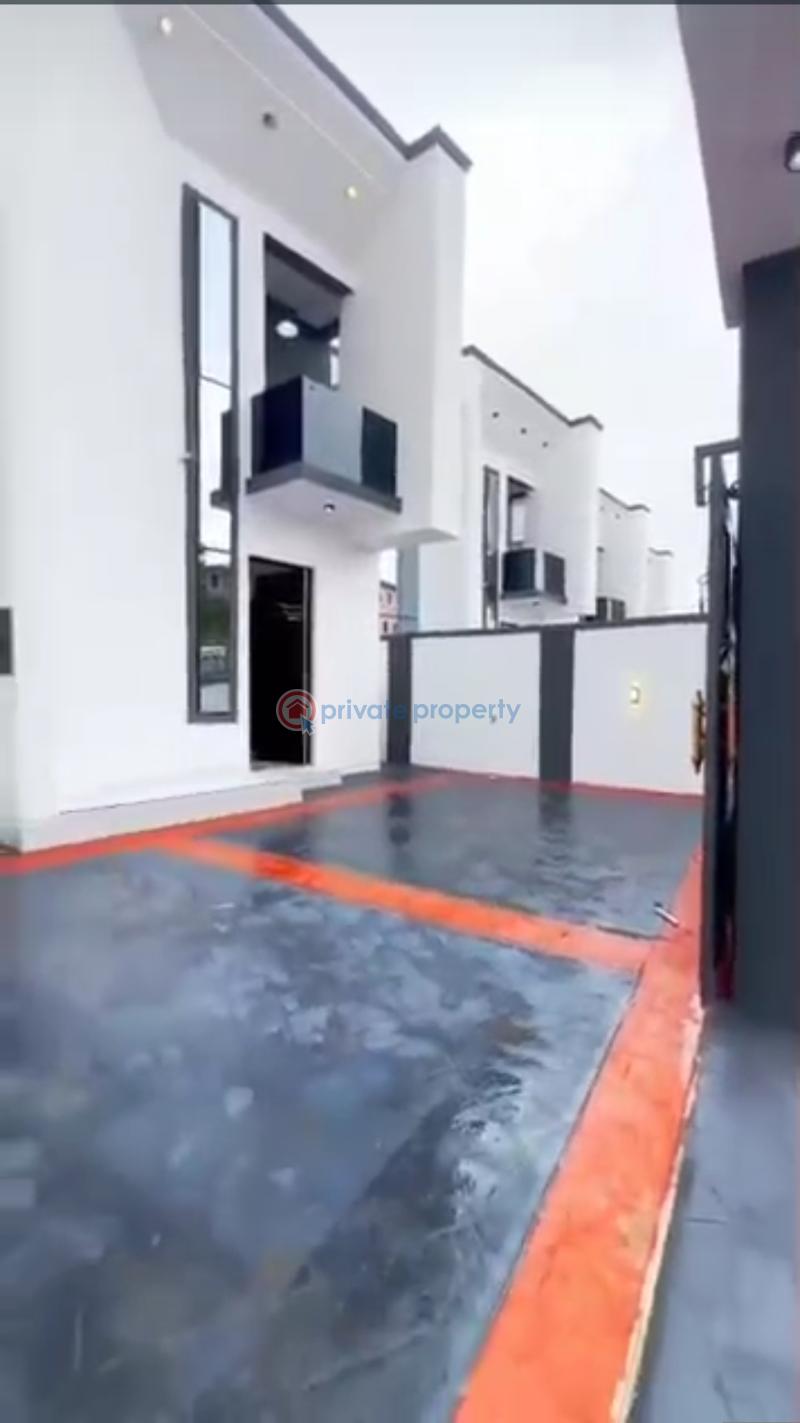 4 bedroom Detached Duplex For Sale Kayfarm Estate Ifako-ogba Lagos