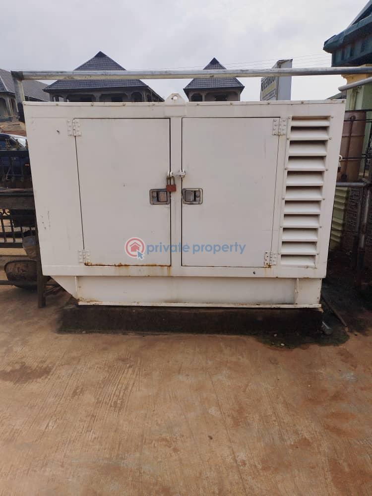 10 bedroom Hotel For Rent Lafenwa, Ayobo Ipaja Lagos - 5