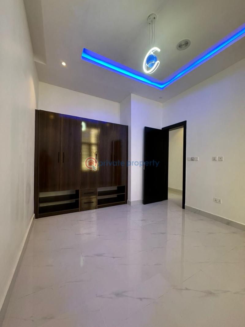 4 bedroom Detached Duplex For Sale Chevron Drive Lekki Lagos - 2