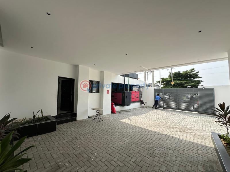 2 bedroom Block Of Flats For Sale Oniru Victoria Island Lagos - 1