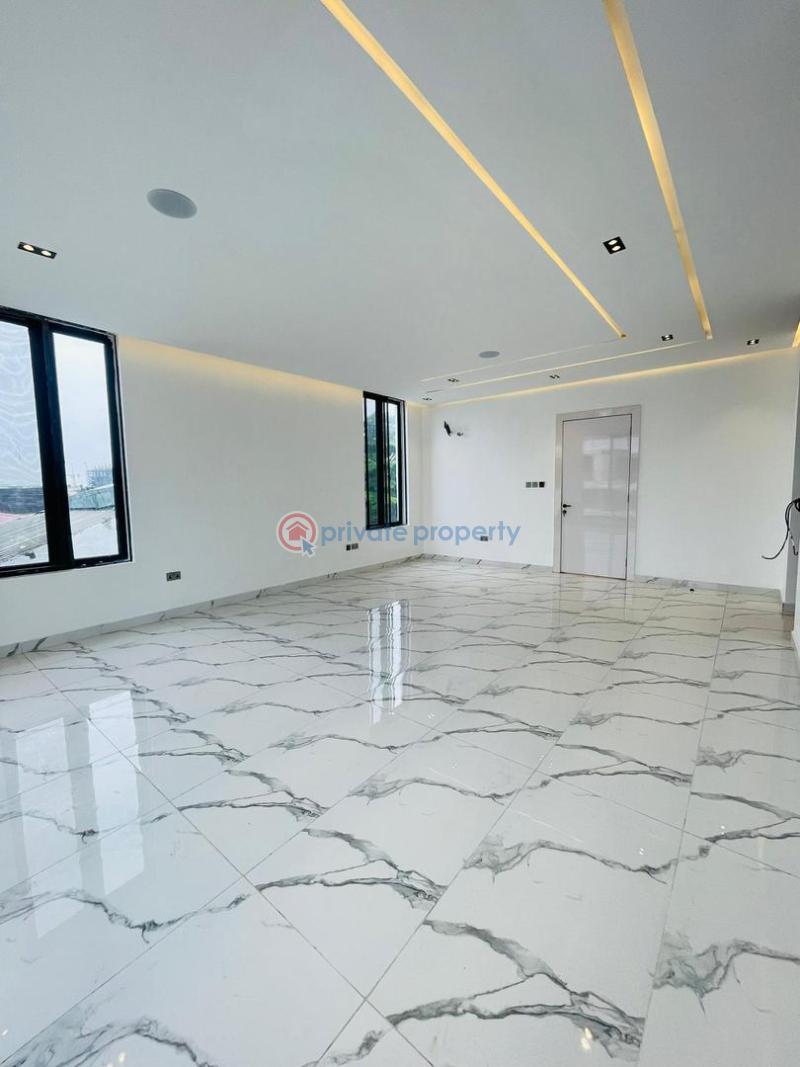 Superb luxury 5bedroom smart home with bq,pool, cinema & gym for sale off admiraltylakki phase1 - 13 5 bedroom Detached Duplex For Sale Lekki Phase 1 Lagos - 13