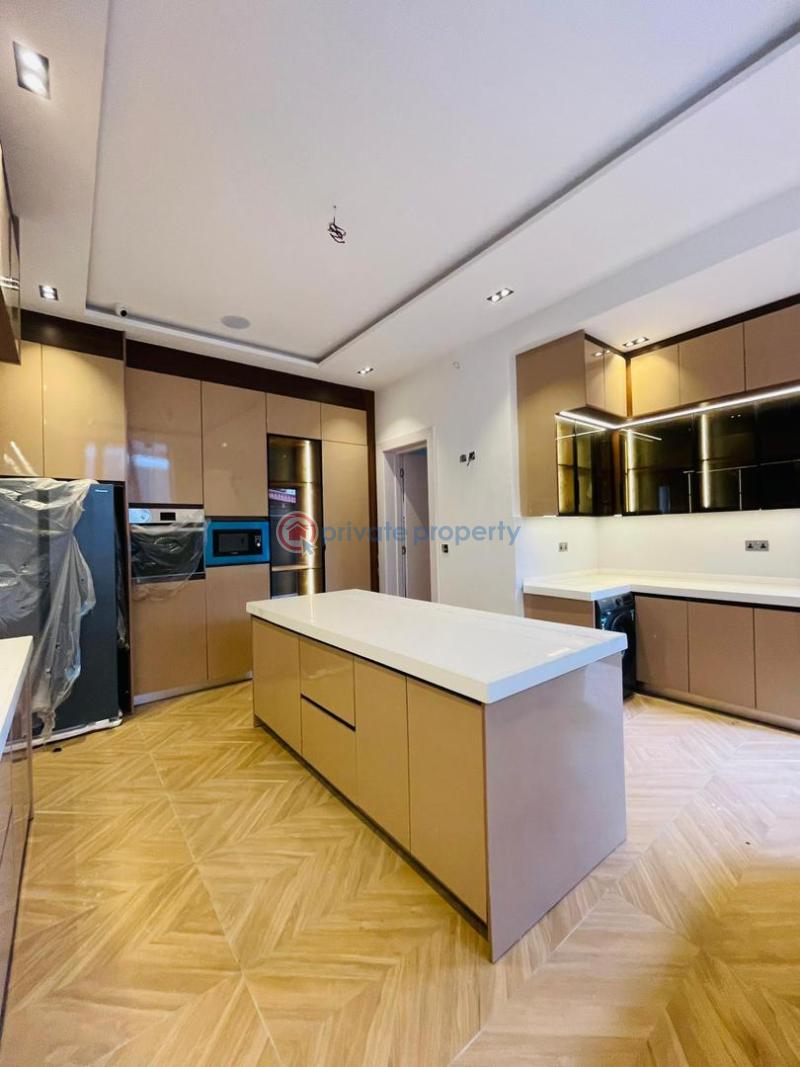 Superb luxury 5bedroom smart home with bq,pool, cinema & gym for sale off admiraltylakki phase1 - 5 5 bedroom Detached Duplex For Sale Lekki Phase 1 Lagos - 5