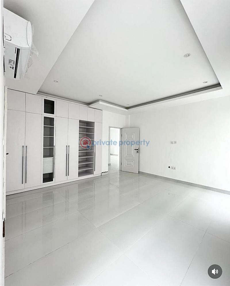 Superlatively finished 4 bedrooms luxury home with swimming pool available for sale - 8 4 bedroom Detached Duplex For Sale Banana Island Ikoyi Lagos - 8