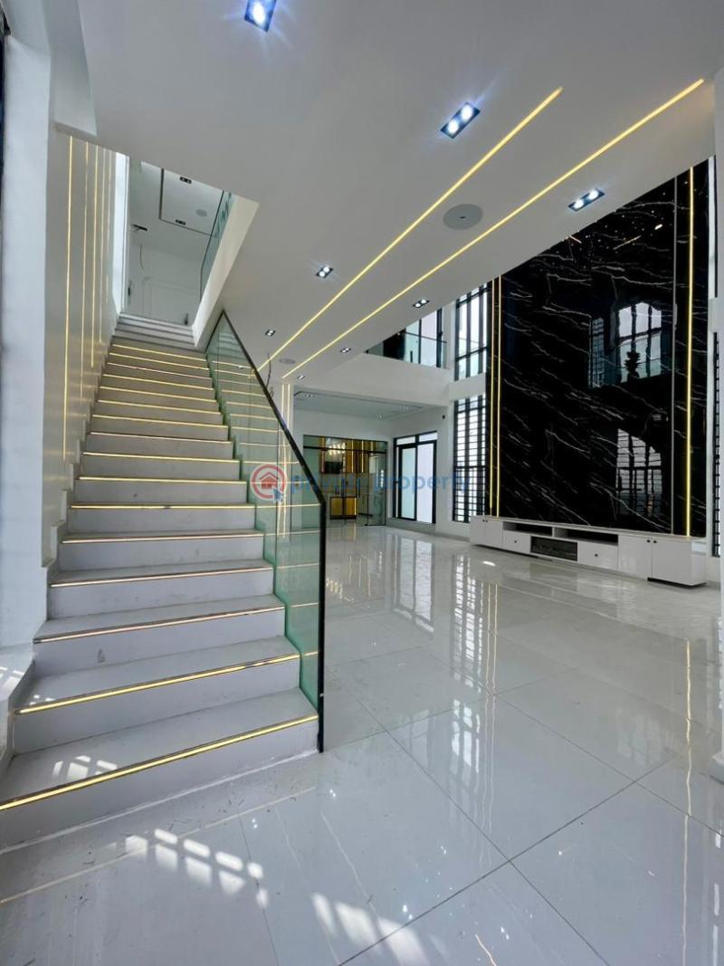 5 bedroom Detached Duplex For Sale Chevron Drive Lekki Lagos - 5