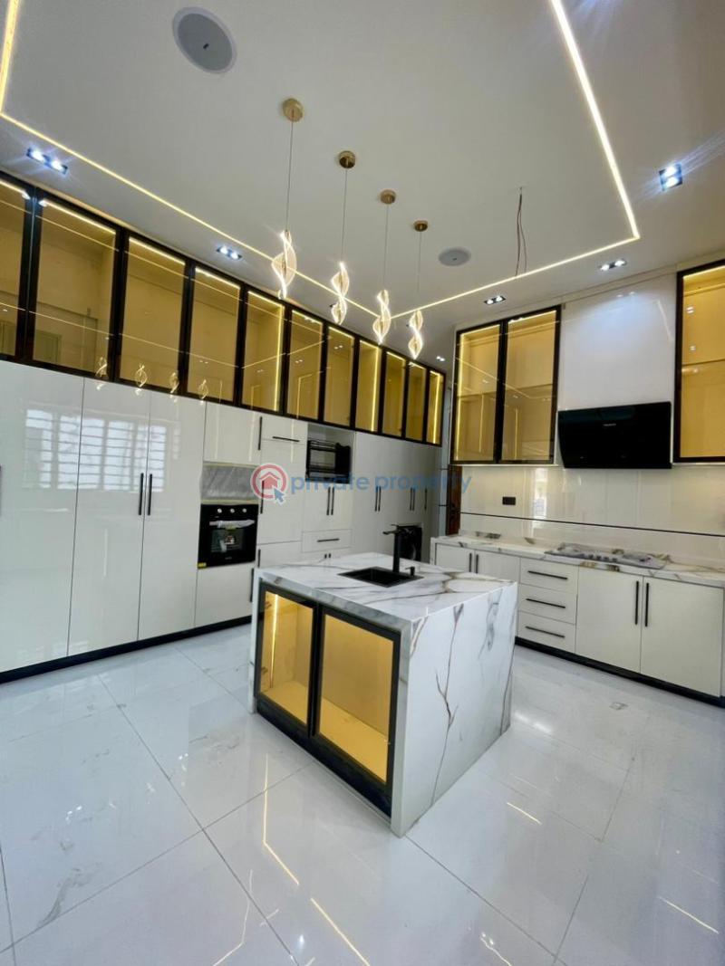 5 bedroom Detached Duplex For Sale Chevron Drive Lekki Lagos - 1