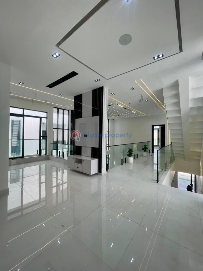 5 bedroom Detached Duplex For Sale Chevron Drive Lekki Lagos - 0