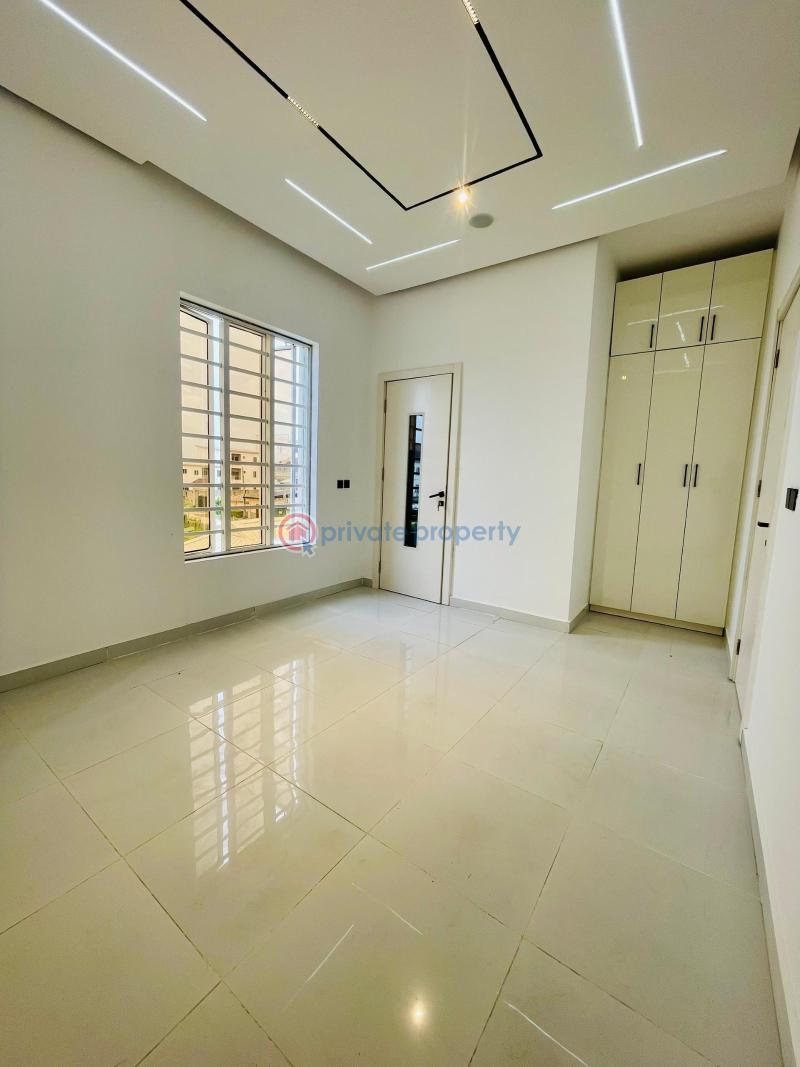 5 bedroom Detached Duplex For Sale Chevron Drive Lekki Lagos - 5