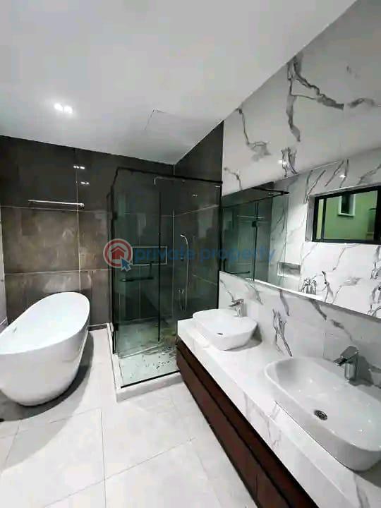 6 bedroom Duplex For Sale Old Ikoyi Lagos - 13